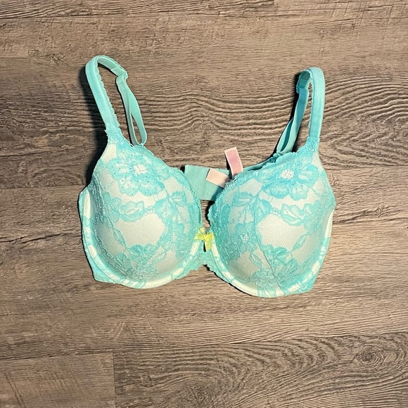 Victoria's Secret Body By Victoria Lined Perfect Coverage. 34DDD Rhinestone Bra - Picture 2 of 7